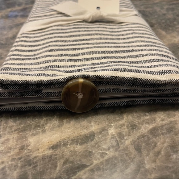 Pottery Barn Standard Pillow Case - Picture 2 of 3